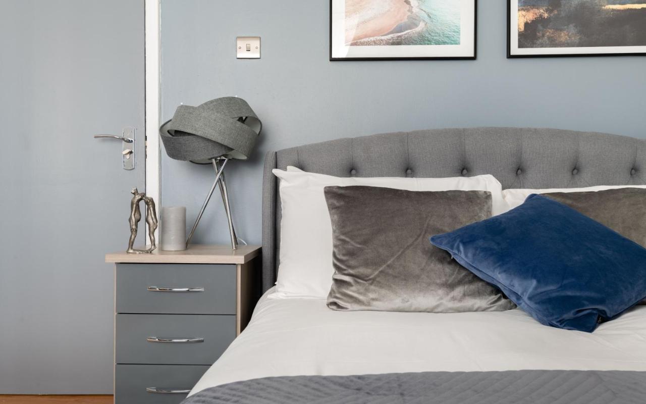 Spacious And Modern 4 Bed Next To Borough Station * Londen